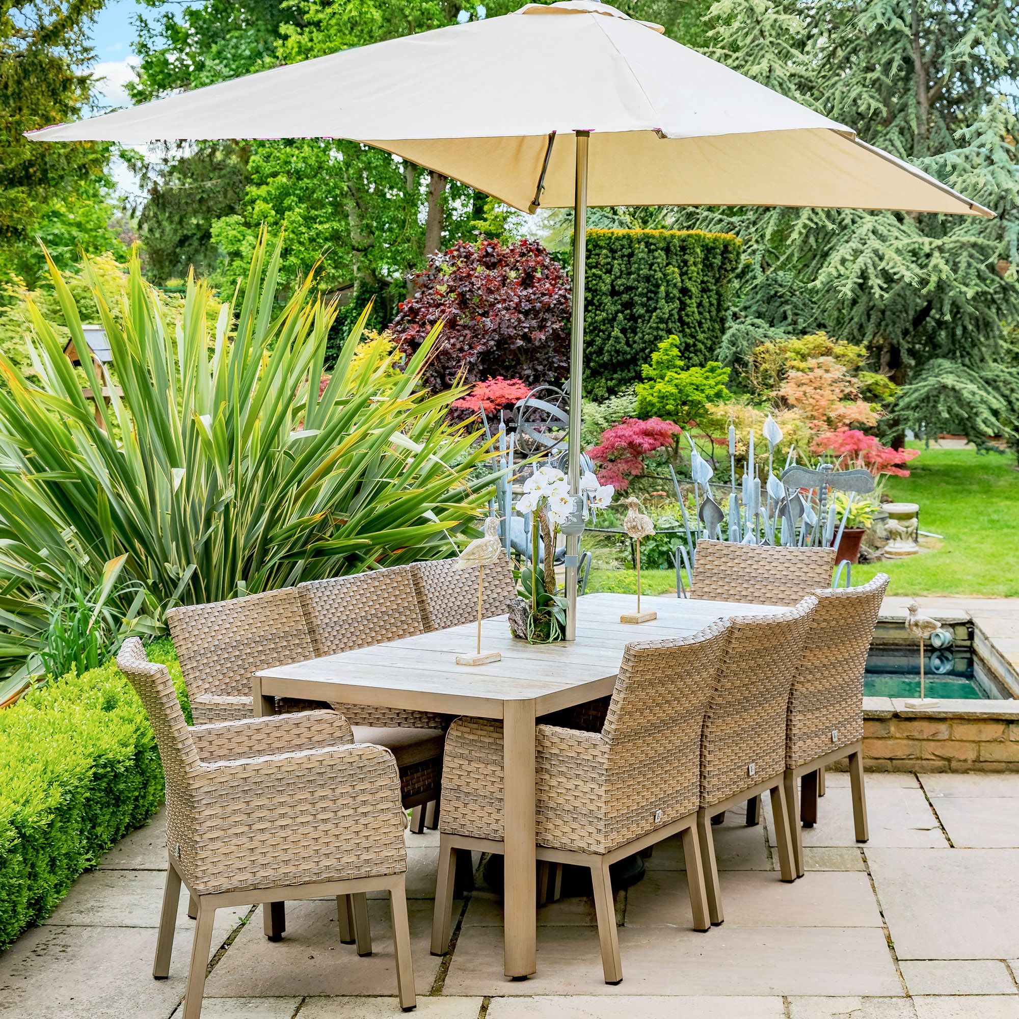 Leisuregrow Helsinki Natural 8 Person Outdoor Dining Table
