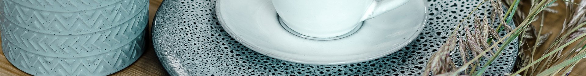 Saucers & Side Plates