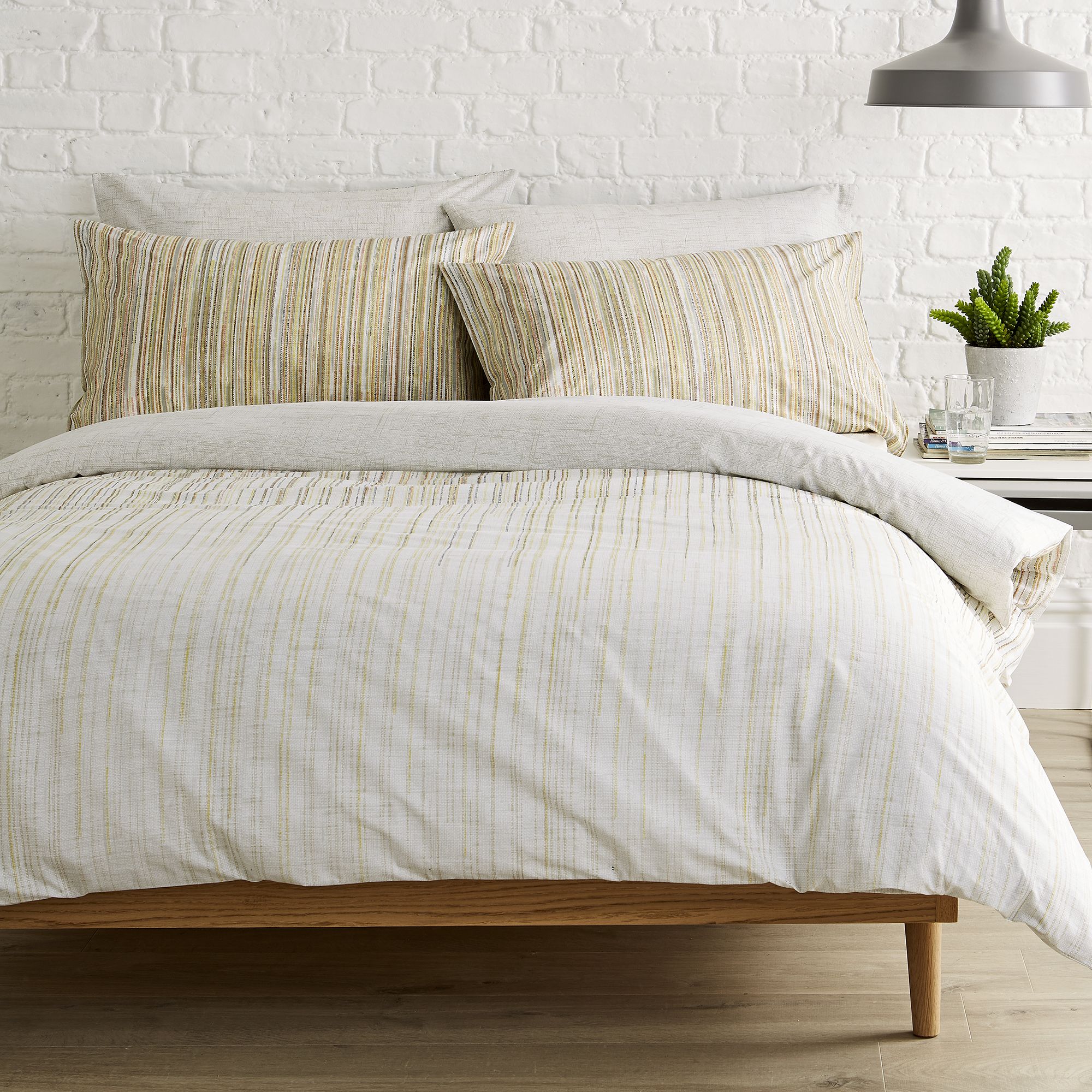 Christy Kingsley Linear Reversible Duvet Cover Set Yellow/Coral Duvet