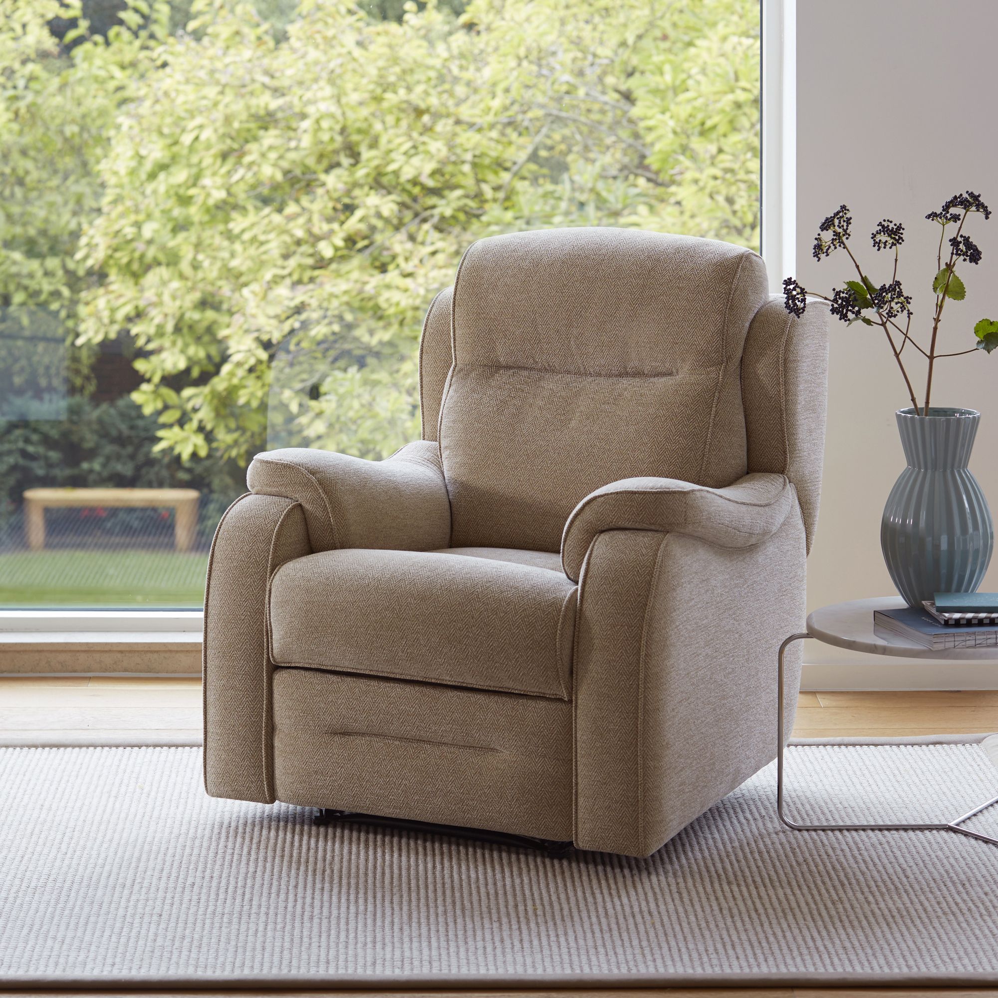 Parker Knoll Boston Power Recliner Armchair Fabric A - Reclining Armchairs - Meubles