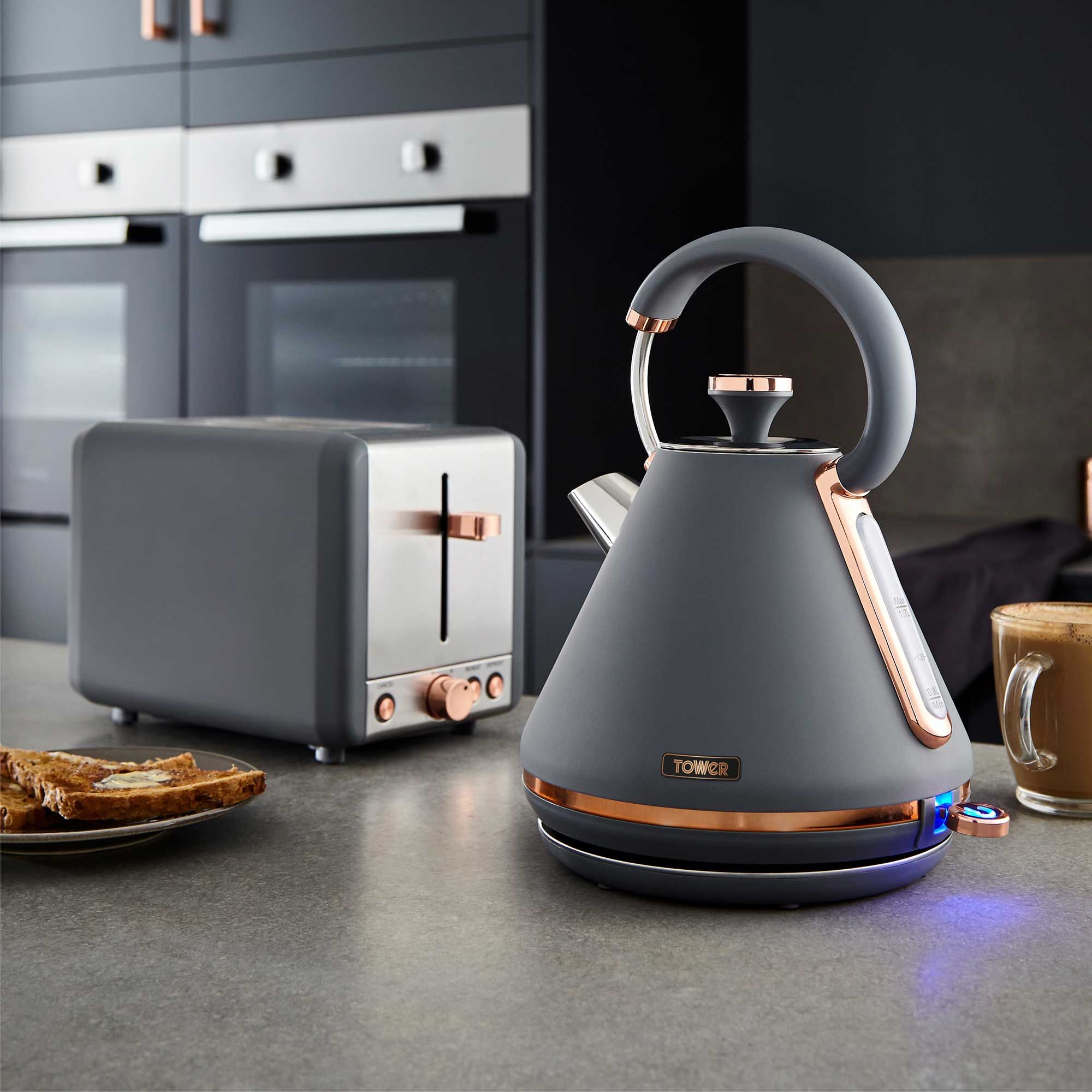 Tower Cavaletto 1.7L Pyramid Kettle Grey Kettles Meubles