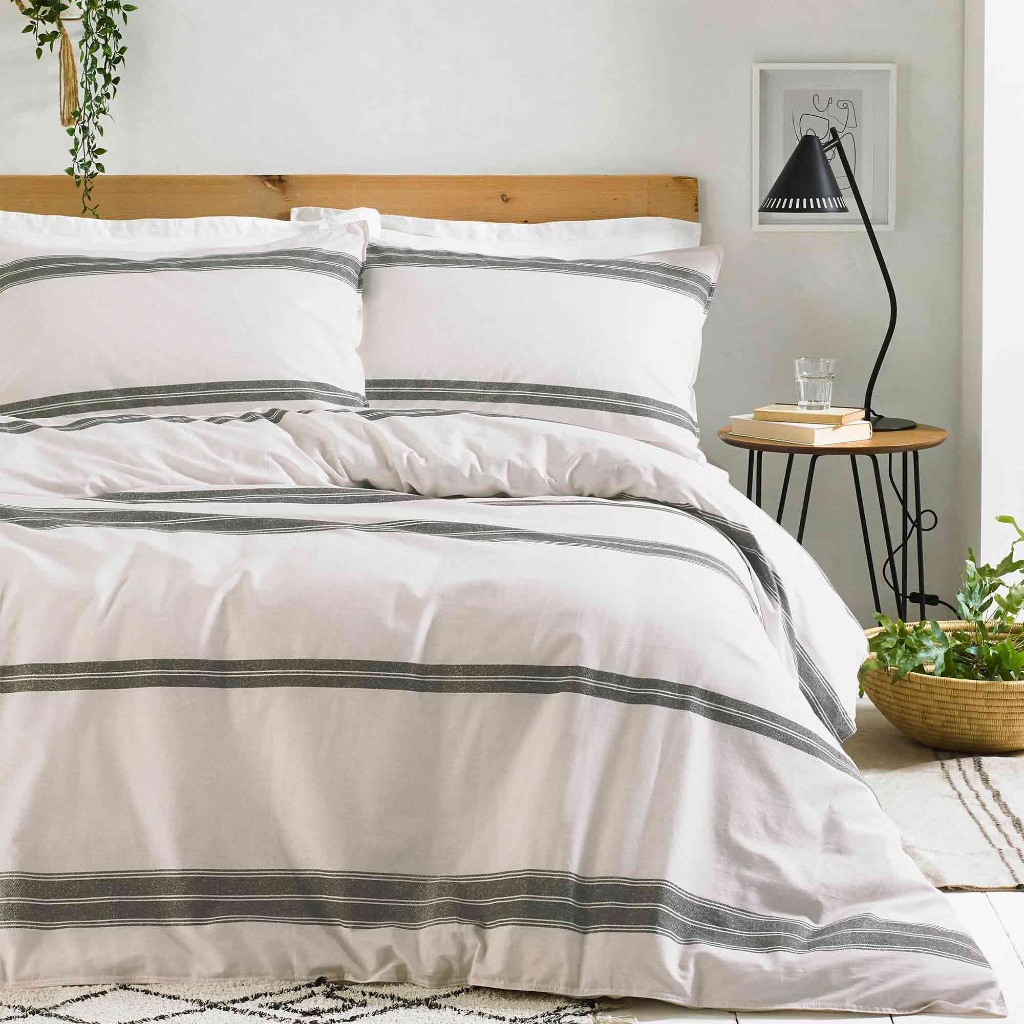 The Linen Yard Osman Double Duvet Cover Set Ecru/Grey Meubles
