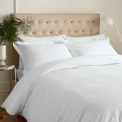 Moto Reversible Duvet Cover Set White (Multiple Sizes)
