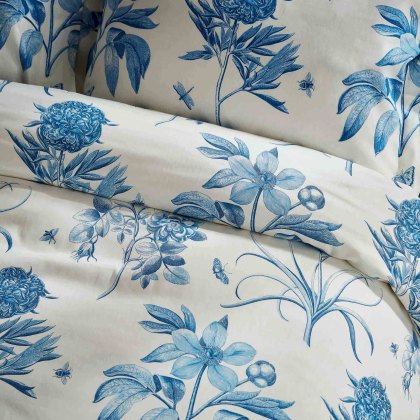 Etchings & Roses Reversible Duvet Cover China Blue (Multiple Sizes)