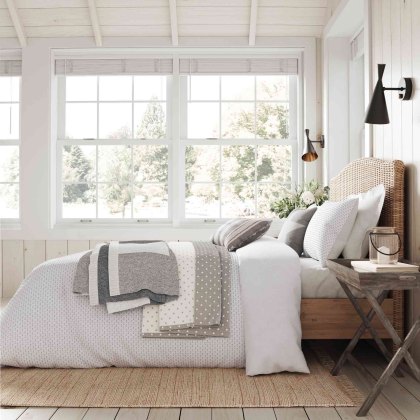 Dashed Weave Reversible Duvet Cover Set White & Grey (Multiple Sizes)