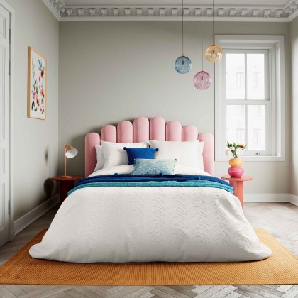 Clipped Leaf Reversible Duvet Cover Set White (Multiple Sizes) Clipped Leaf Reversible Duvet Cover Set White (Multiple Sizes)