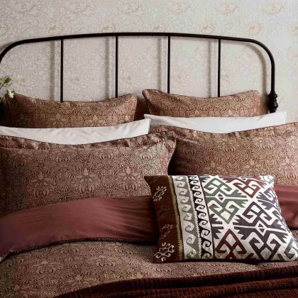 Crown Imperial Throw 150cm x 200cm Red