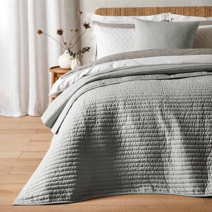 Quilted Lines Throw 220x230cm (Multiple Colours)