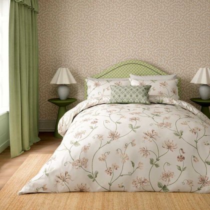 Honeysuckle & Sweetpea Duvet Cover Set Rose (Multiple Sizes) Honeysuckle & Sweetpea Duvet Cover Set Rose (Multiple Sizes)