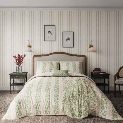 Oak Stripe Duvet Cover Set Green & Pink (Multiple Sizes)