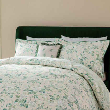 Briar Bloom Reversible Duvet Cover Set Green (Multiple Sizes)