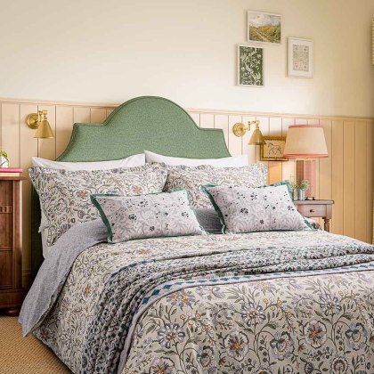 Provence Floral Reversible Duvet Cover Set Cream (Multiple Sizes)