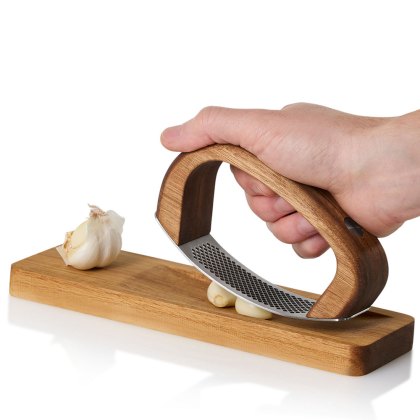 RoccaAlio Garlic Press With Chopping Board