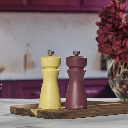 Kenton Salt & Pepper Mill 15cm (Multiple Colours) Kenton Salt & Pepper Mill 15cm (Multiple Colours)