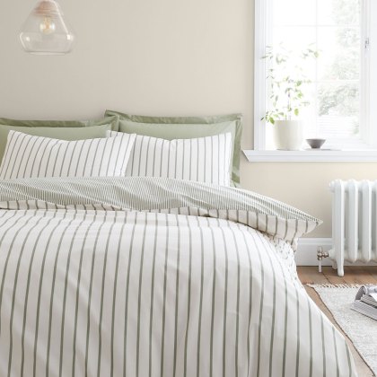 Hampton Stripe Reversible Duvet Cover Set Green (Multiple Sizes) Hampton Stripe Reversible Duvet Cover Set Green (Multiple Sizes)