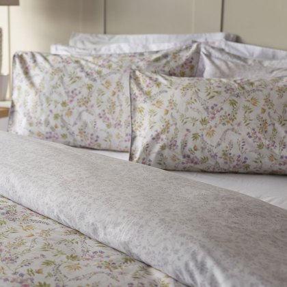 Kira Reversible Duvet Cover Set Multi (Multiple Sizes) Kira Reversible Duvet Cover Set Multi (Multiple Sizes)