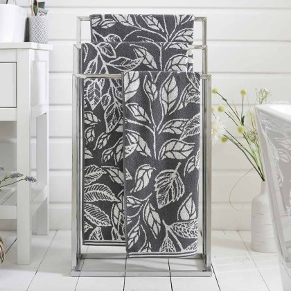 Mixed Leaves Towels (Multiple Sizes & Colours) Mixed Leaves Towels (Multiple Sizes & Colours)