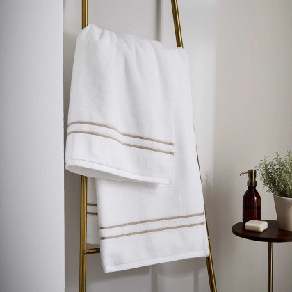 Murano Towels (Multiple Sizes & Colours) Murano Towels (Multiple Sizes & Colours)