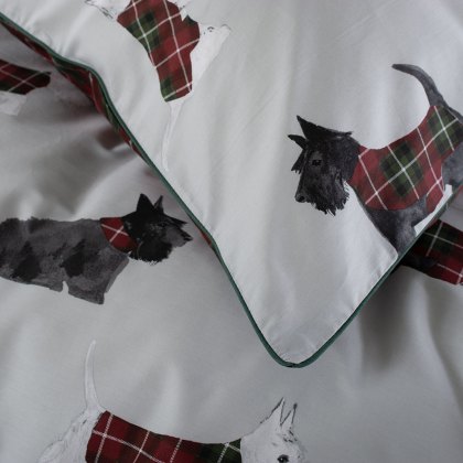 Hattie Reversible Duvet Cover Set White & Tartan (Multiple Sizes) Hattie Reversible Duvet Cover Set White & Tartan (Multiple Sizes)