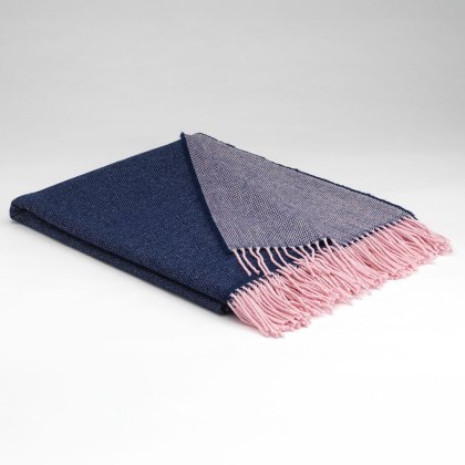 Supersoft Blueberry Crush Reversible Throw 145cm x 200cm Purple & Pink Supersoft Blueberry Crush Reversible Throw 145cm x 200cm Purple & Pink