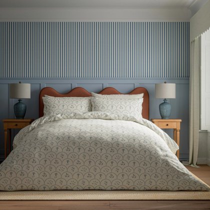 Summer Scallop Reversible Duvet Cover Set (Multiple Sizes & Colours)