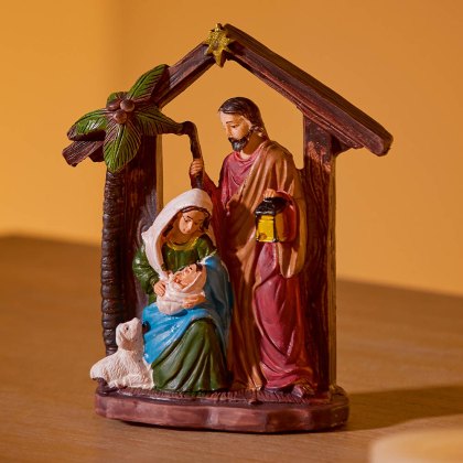 Nativity Scene In Stable 13cm