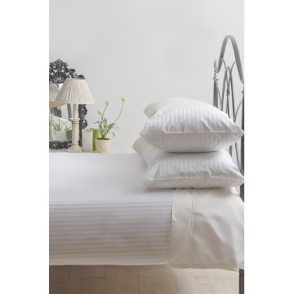 Hotel Stripe Duvet Cover Set  (Multiple Sizes & Colours) Hotel Stripe Duvet Cover Set  (Multiple Sizes & Colours)