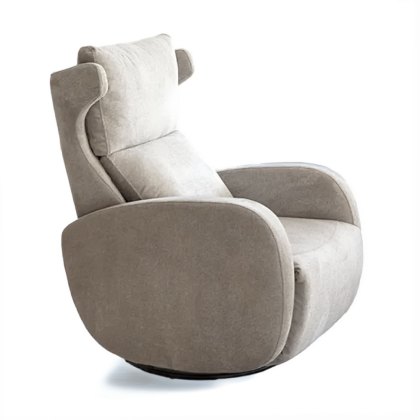 Fama Chairs