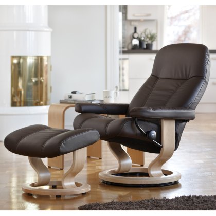 Consul Small Chair With Classic Base Paloma Leather