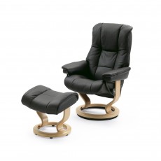 Stressless Mayfair Small Chair With Classic Base + Footstool Noblesse Leather