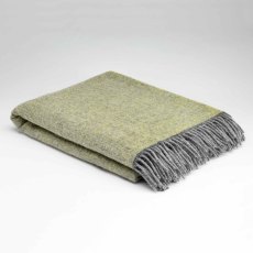 Cosy Throw (Multiple Colours) Cosy Throw (Multiple Colours)