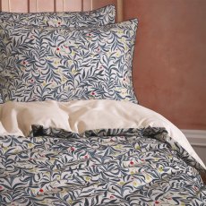 Malory Traditional Floral Duvet Cover Set Navy (Multiple Sizes)