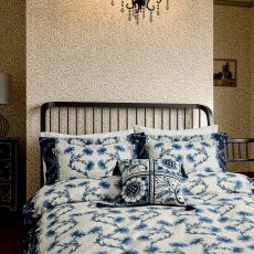 Scrolling Carnation Duvet Cover Set Indigo & Ivory (Multiple Sizes)