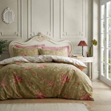 Penelope Floral Duvet Cover Set Green (Multiple Sizes) Penelope Floral Duvet Cover Set Green (Multiple Sizes)