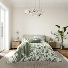 Yoko Reversible Duvet Cover Set Green (Multiple Sizes) Yoko Reversible Duvet Cover Set Green (Multiple Sizes)