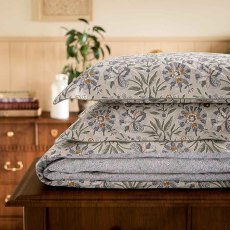 Provence Floral Reversible Duvet Cover Set Cream (Multiple Sizes)
