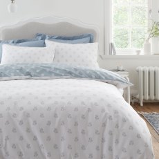 Esme Floral Reversible Duvet Cover Set White/Blue (Multiple Sizes) Esme Floral Reversible Duvet Cover Set White/Blue (Multiple Sizes)