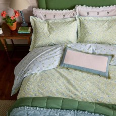 Trailing Ditsy Reversible Duvet Cover Set Green (Multiple Sizes)