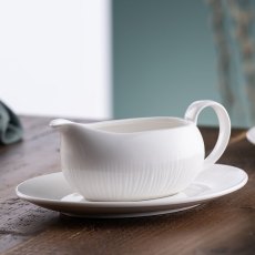 Erne Sauce Boat & Tray Erne Sauce Boat & Tray