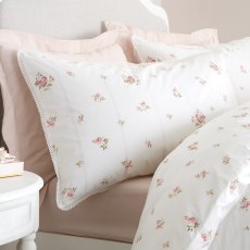 Vintage Rosebud Lace Reversible Duvet Cover Set Cream (Multiple Sizes)