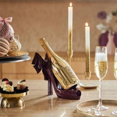 Champagne Glass With Gold Dot Champagne Glass With Gold Dot