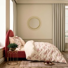 Garden Of Love Reversible Duvet Cover Set (Multiple Sizes & Colours) Garden Of Love Reversible Duvet Cover Set (Multiple Sizes & Colours)