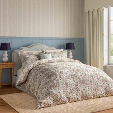 Moat Birds Reversible Duvet Cover Set Damson & Cobalt (Multiple Sizes) Moat Birds Reversible Duvet Cover Set Damson & Cobalt (Multiple Sizes)