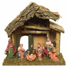 Nativity House With 8 Figures 26cm Nativity House With 8 Figures 26cm