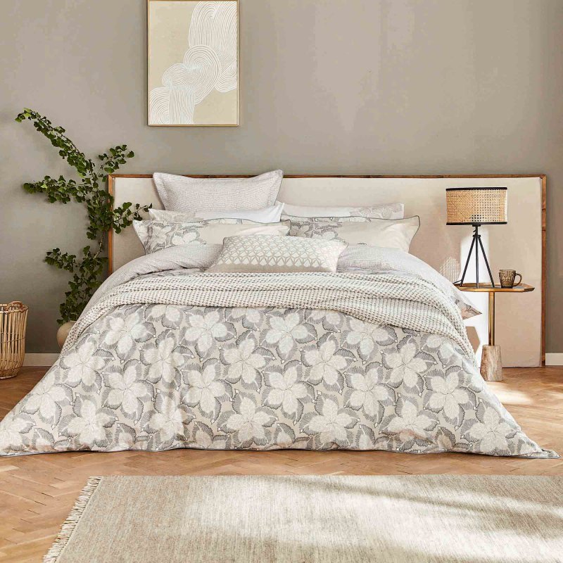 Bedeck of Belfast Sana  Reversible Single Duvet Cover Linen Lifestyle