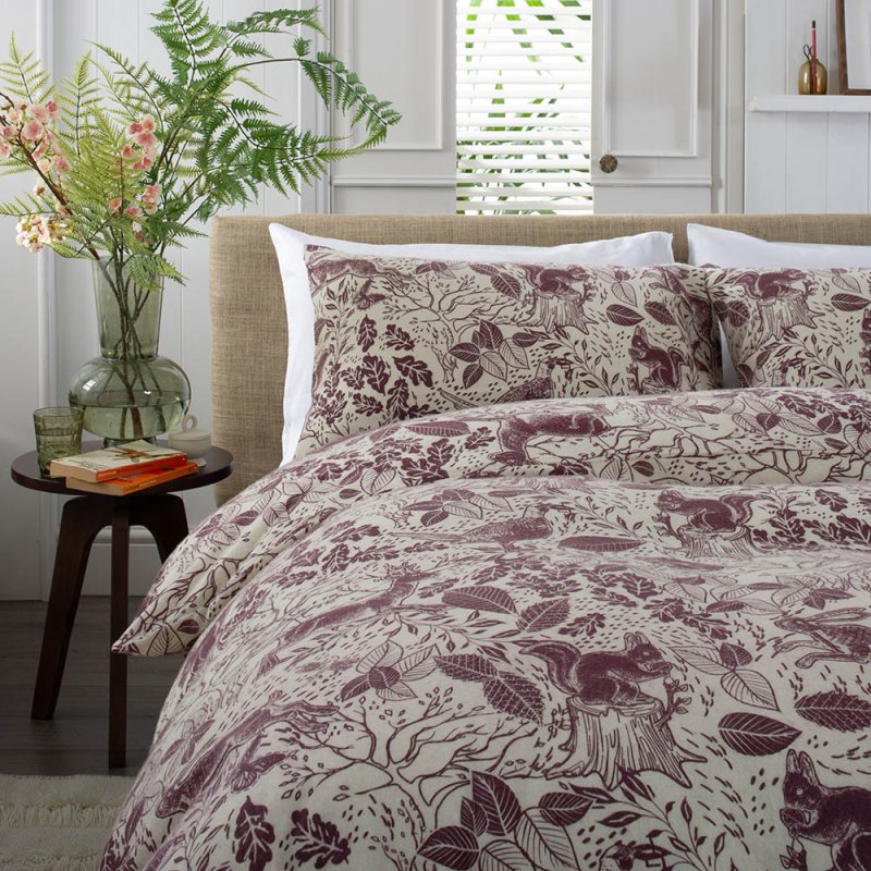 DEYONGS Hidden Forest Brushed Cotton Super King Duvet Cover Set Berry Close Up