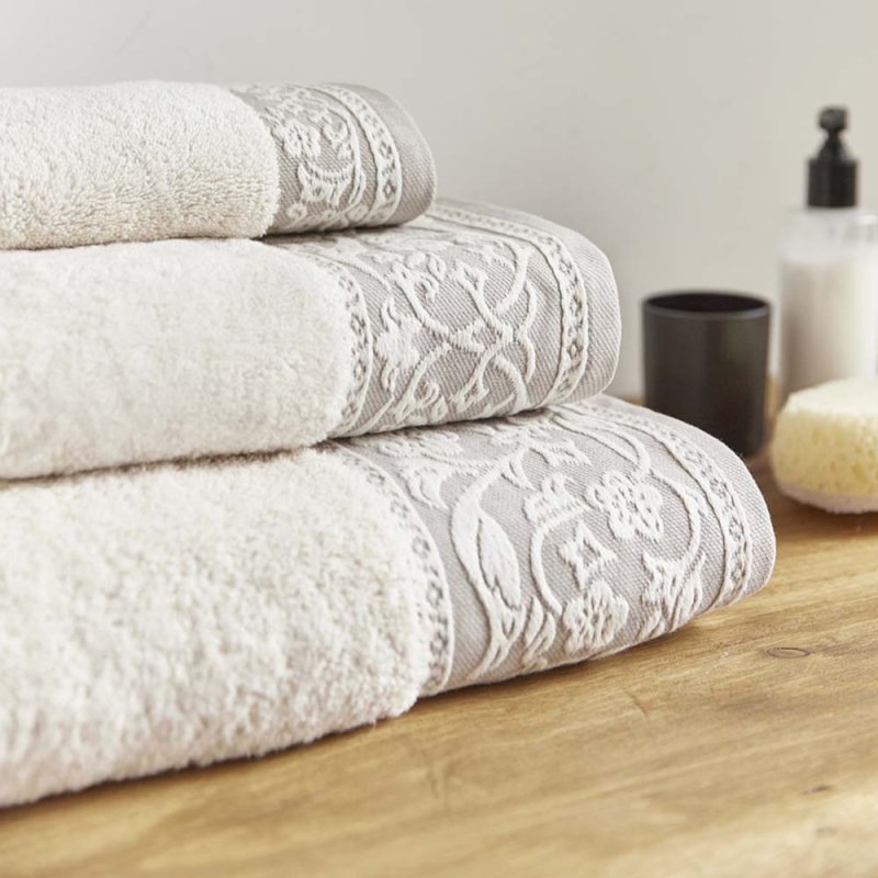 Torres Novas Royale Bath Towel Beige Lifestyle