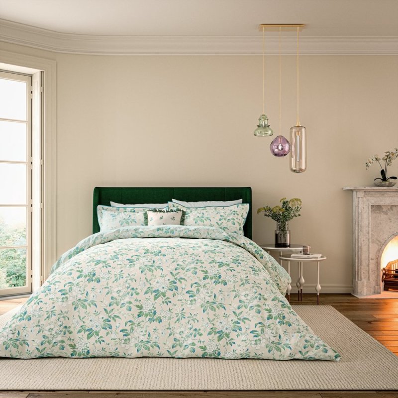Briar Bloom Duvet Cover Set Double Green Lifestyle