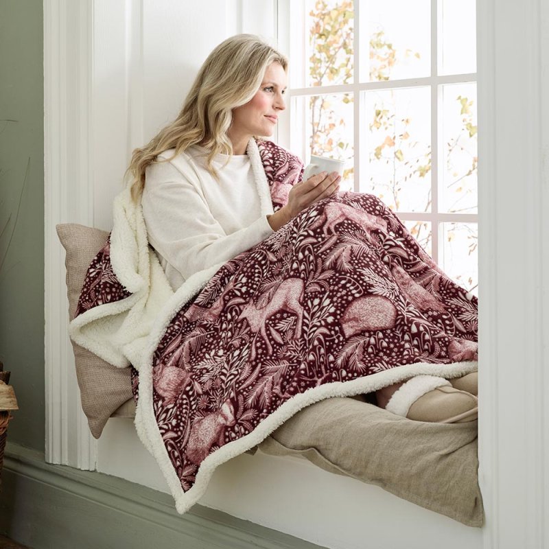 Woodland Folk Heated Throw 140x180cm Wine Lifestyle