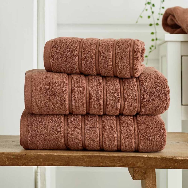 The Lyndon Company Rainham Bath Towel Clay Lifestyle